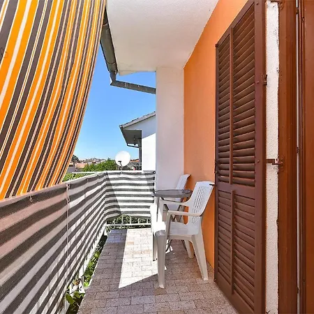 Mala Vala 925 - Adapted Apartman