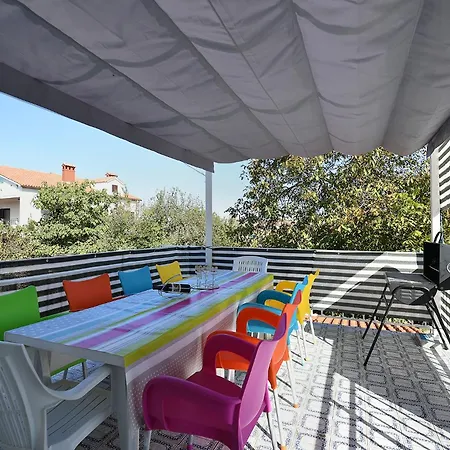 Apartments Mala Vala 925 - Adapted * Fažana