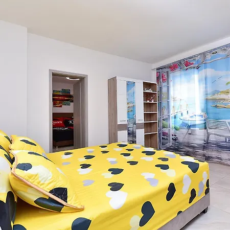 Mala Vala 925 - Adapted Appartement Fažana